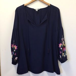 Old Navy Embroidered Sleeve Top